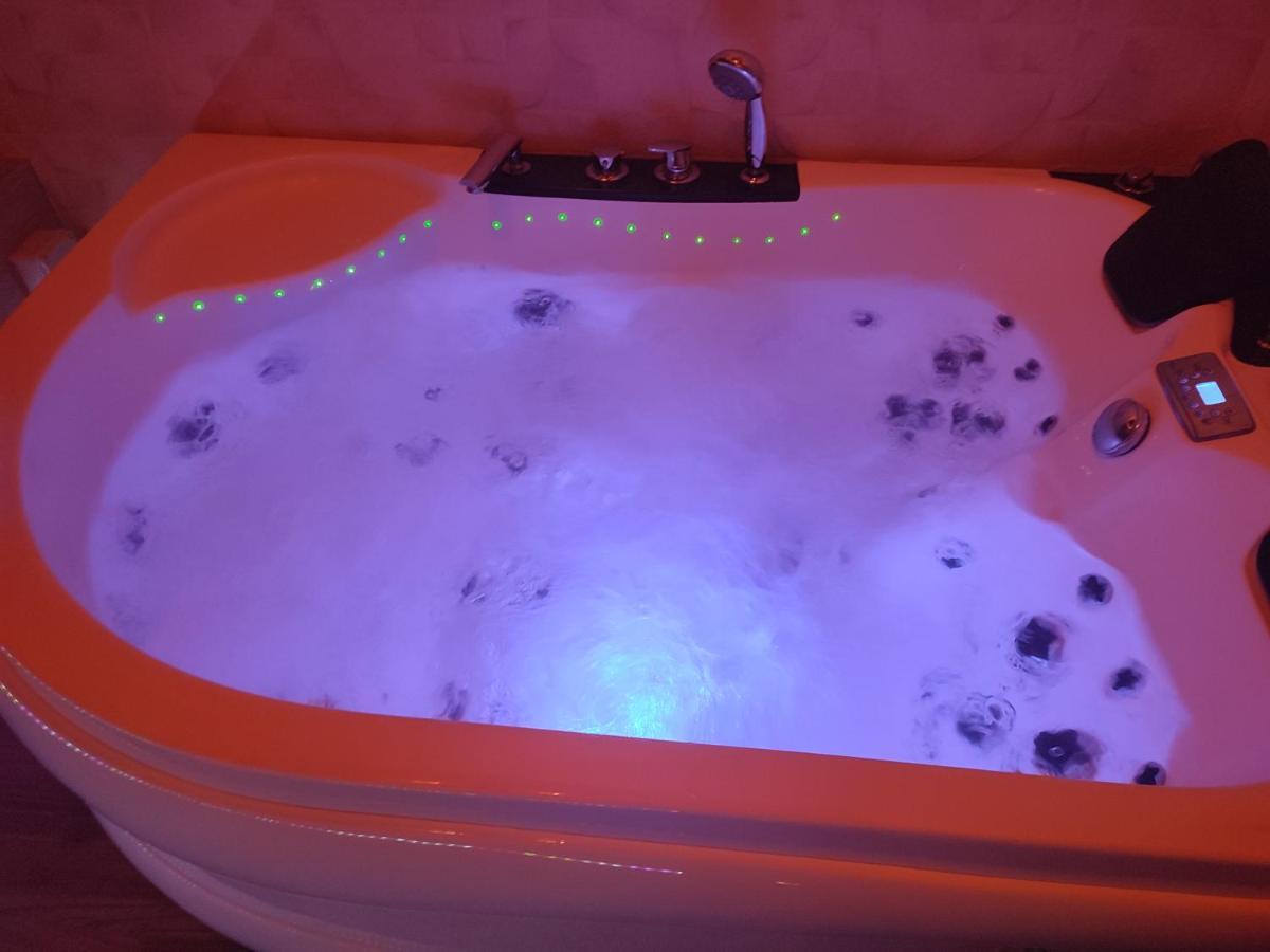 Apartamento Buenavista Con Jacuzzi Y Jardin Privado En Abadía Exterior foto